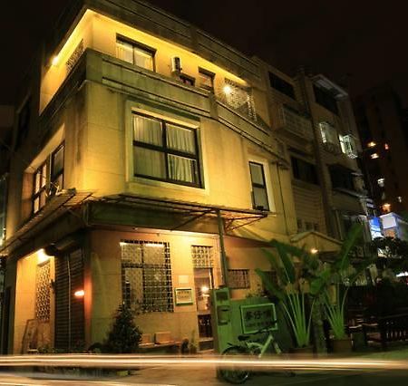 A Pousada Meng Zi Bu _Dream Corner Tainan Exterior foto